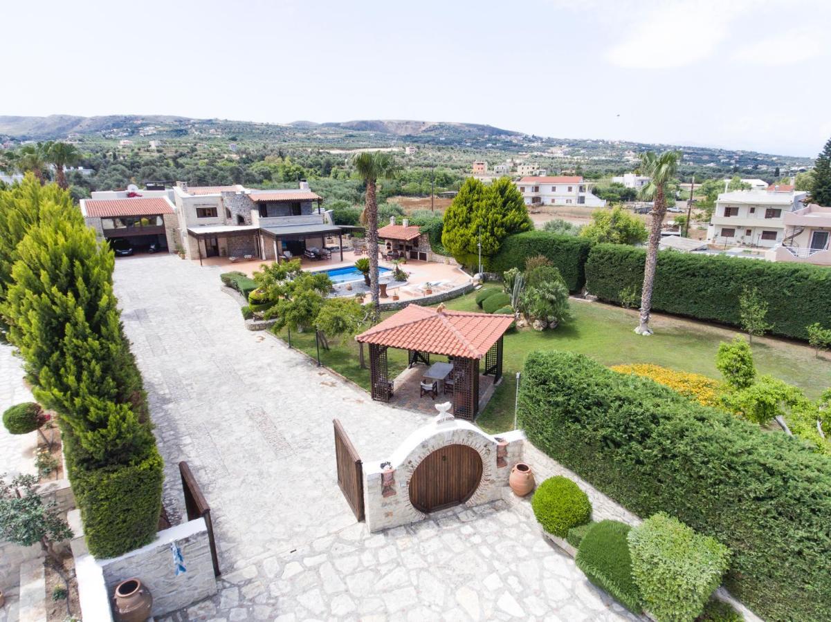 Agnes Villa, Unrivalled Living With Private Pool, By Thinkvilla Пиги